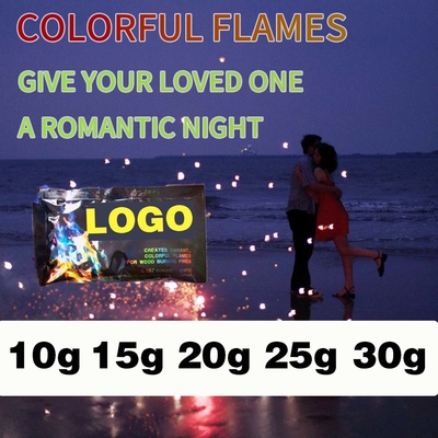 Des paquets de changement de couleur créent un spectacle coloré pour vos feux de camp