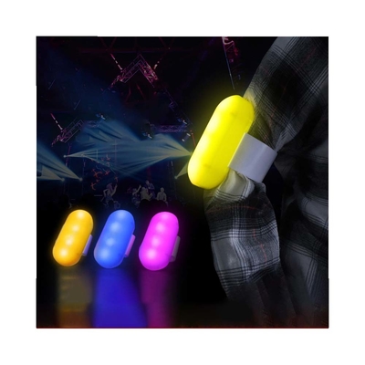 Fêtes Grands événements Logo personnalisé Poignets lumineux à commande à distance Bracelets lumineux LED