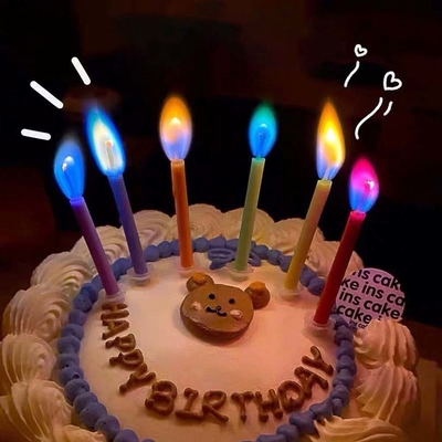 12 Comptez des flammes colorées Des bougies de gâteau d'anniversaire Pas de parfum parfait pour un joyeux anniversaire