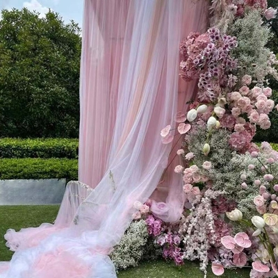 Couleur pure pour la décoration de mariage en plein air