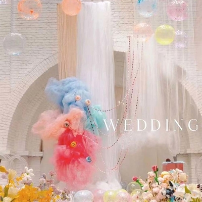Couleur pure pour la décoration de mariage en plein air