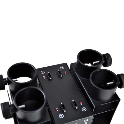 Machine électronique de lancement de confettis de 4 têtes de 120W avec contrôle DMX pour le canon de confettis de mariage et d'anniversaire