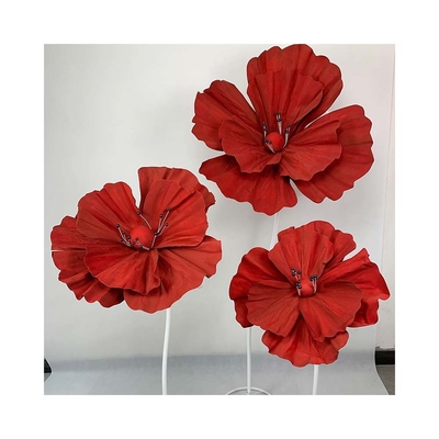 Ensemble de fleurs géantes rouges personnalisées en mousse PE pour l'affichage décoratif de la fête de mariage